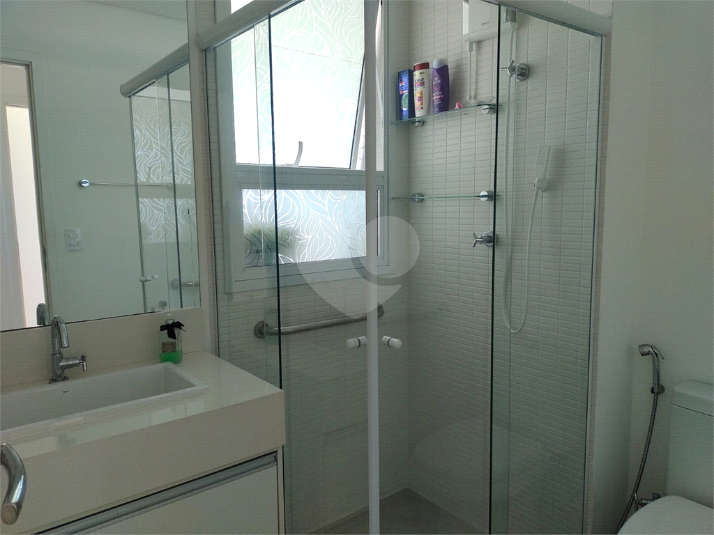 Apartamento em condomínio a beira-mar com serviços exclusivos.