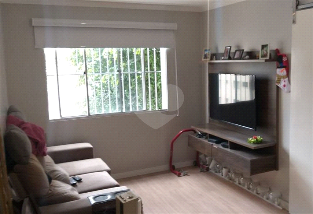 APARTAMENTO em HORTO