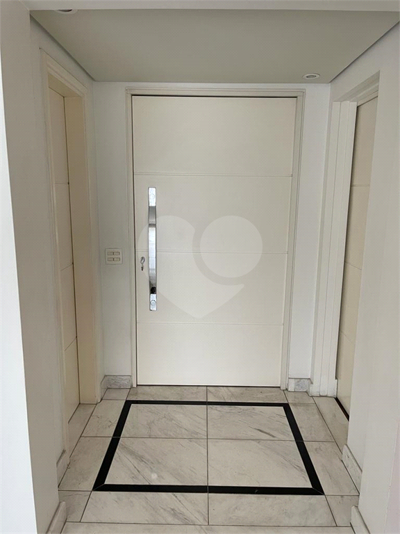 Apartamento Alto de Santana com 175m2