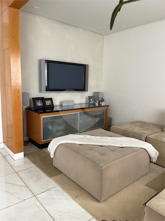 Apartamento Alto de Santana com 175m2