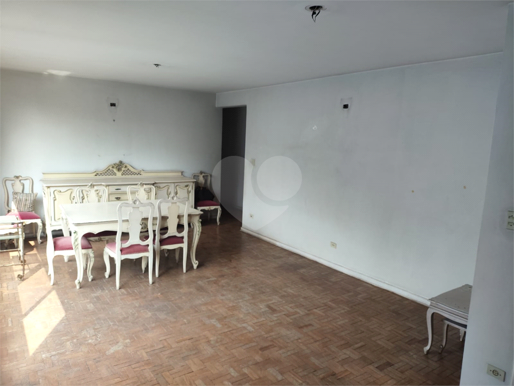 APARTAMENTO em JARDIM AMÉRICA