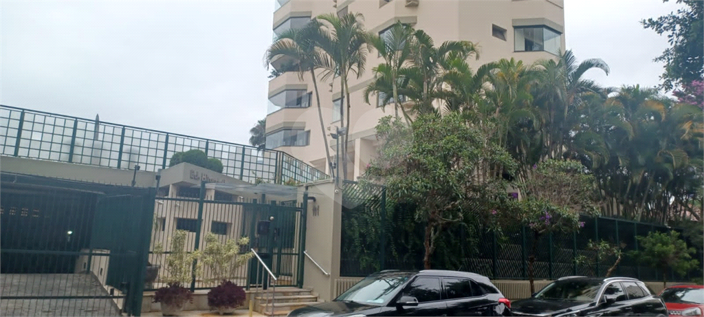 APARTAMENTO em SANTANA
