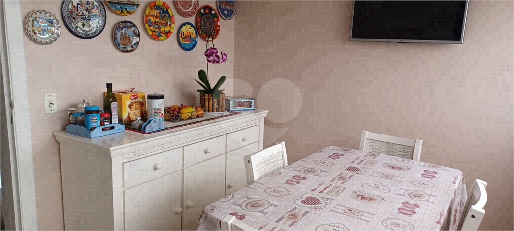 APARTAMENTO em SANTANA