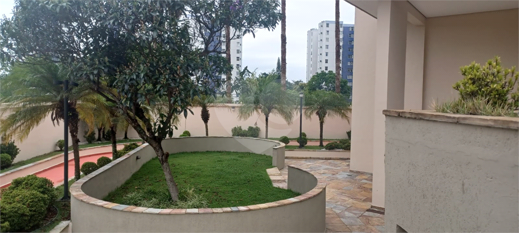 APARTAMENTO em SANTANA