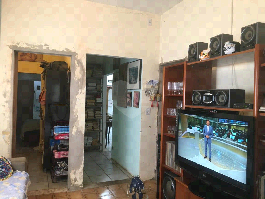 Casa à venda com 2 quartos, 200m² - Foto 10