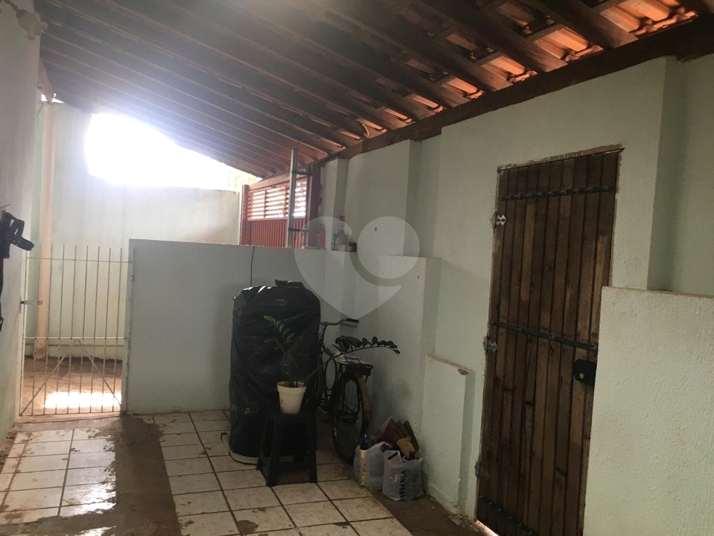 Casa à venda com 2 quartos, 200m² - Foto 20