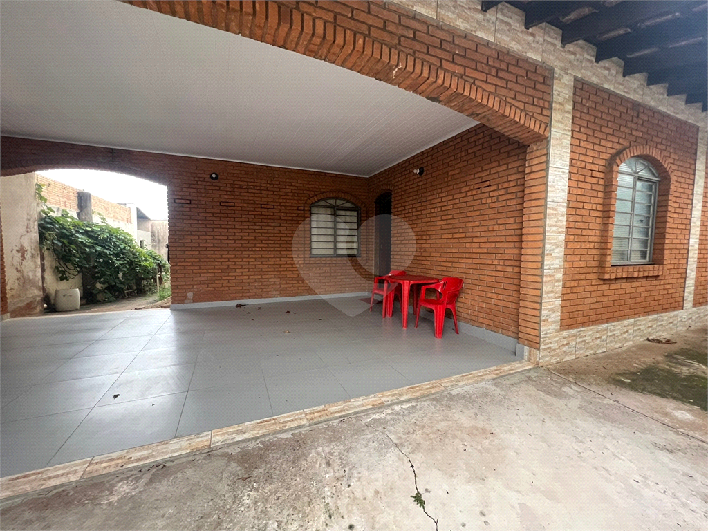 Casa à venda com 7 quartos, 500m² - Foto 1