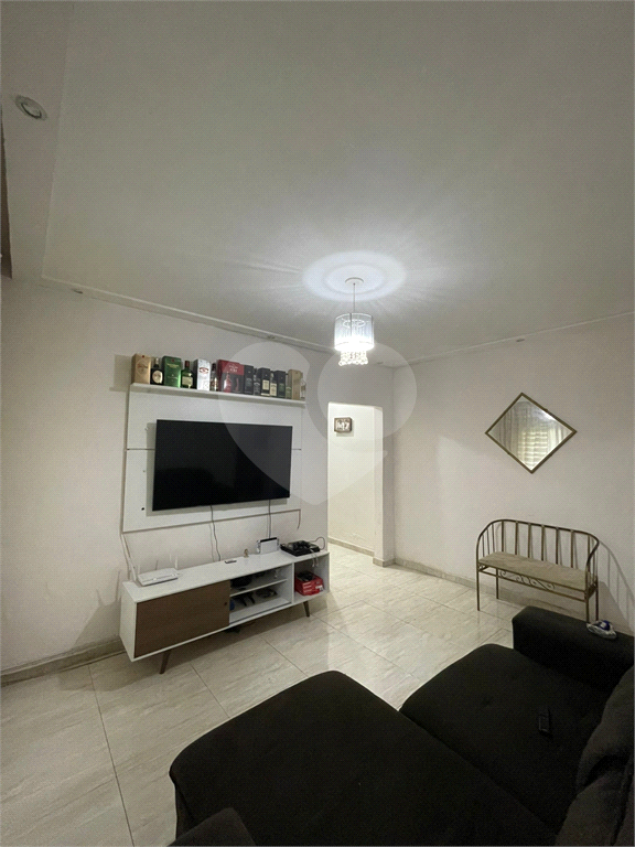 Casa à venda com 2 quartos, 119m² - Foto 2