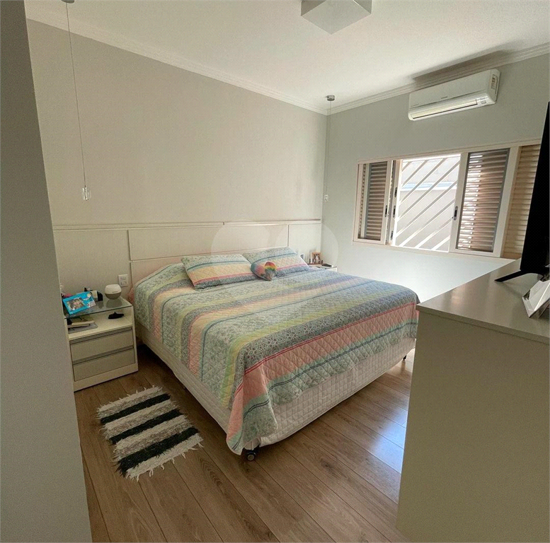 Casa à venda com 3 quartos, 300m² - Foto 15