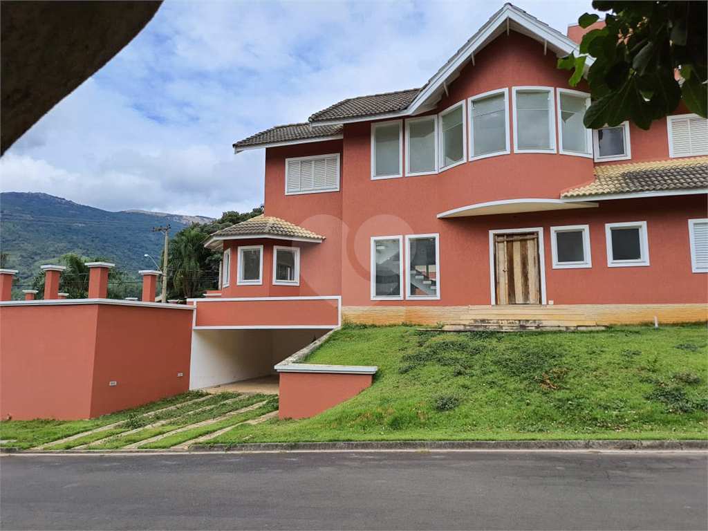 Casa 450 m² - Atibaia - condomínio