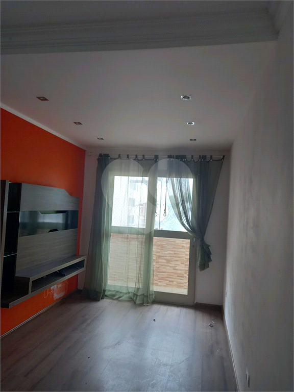 Apartamento à venda com 2 quartos, 55m² - Foto 3