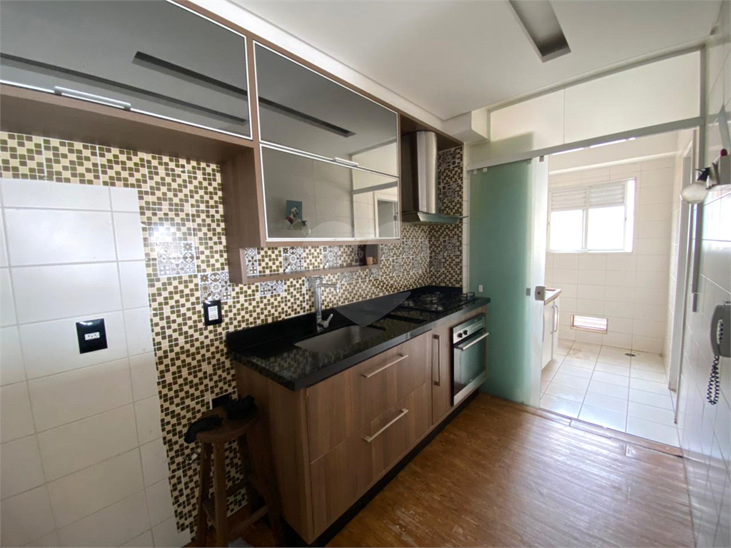 Apartamento com 3 quartos
