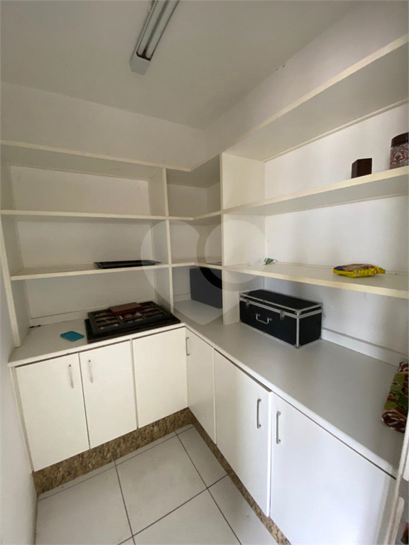 Apartamento com 3 quartos