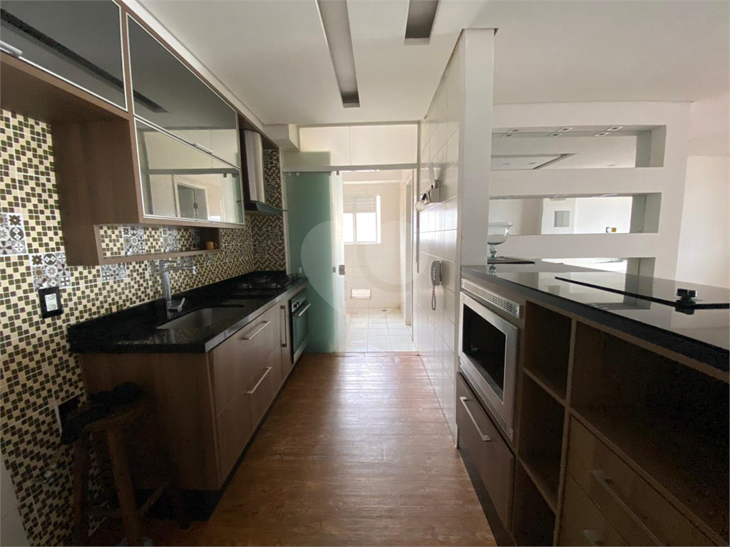 Apartamento com 3 quartos