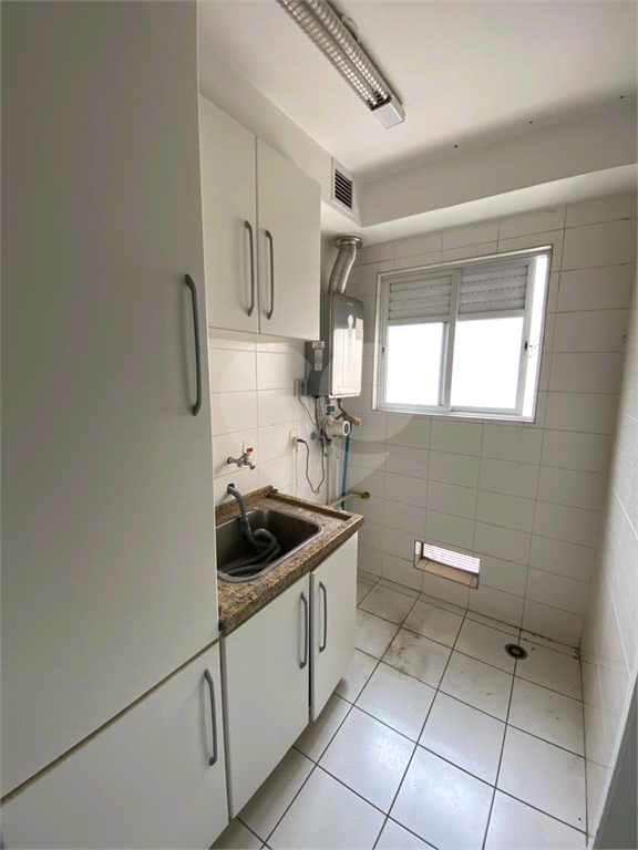 Apartamento com 3 quartos