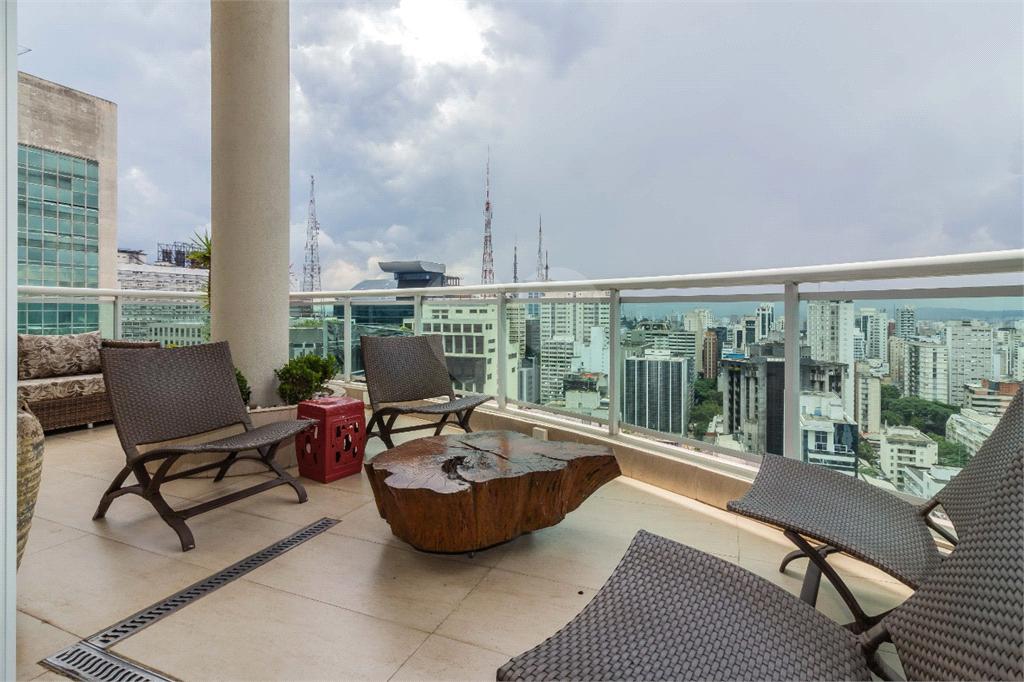 APARTAMENTO DUPLEX 138M² CIRAGAN - JARDINS