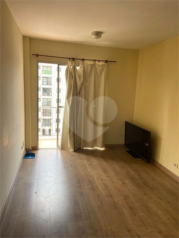 APARTAMENTO em SANTANA