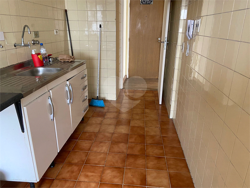 APARTAMENTO em SANTANA
