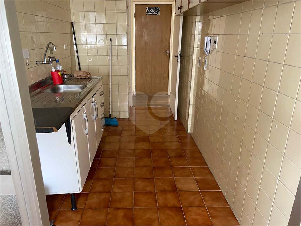 APARTAMENTO em SANTANA