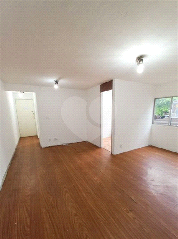 APARTAMENTO em TREMEMBÉ