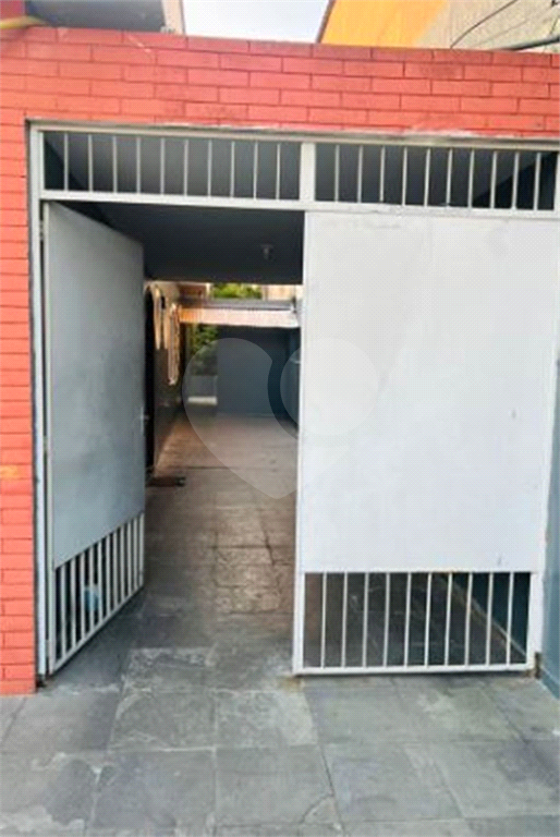 Excelente Casa Térrea à venda com 300m²  de área total, localizado no bairro da Vila Galvão.