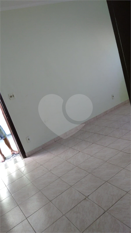 Excelente Casa Térrea à venda com 300m²  de área total, localizado no bairro da Vila Galvão.