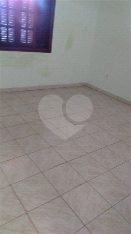 Excelente Casa Térrea à venda com 300m²  de área total, localizado no bairro da Vila Galvão.