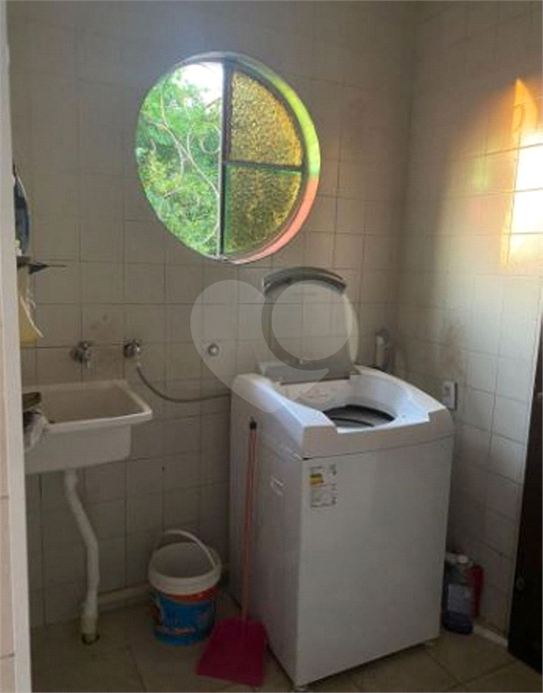 Excelente Casa Térrea à venda com 300m²  de área total, localizado no bairro da Vila Galvão.