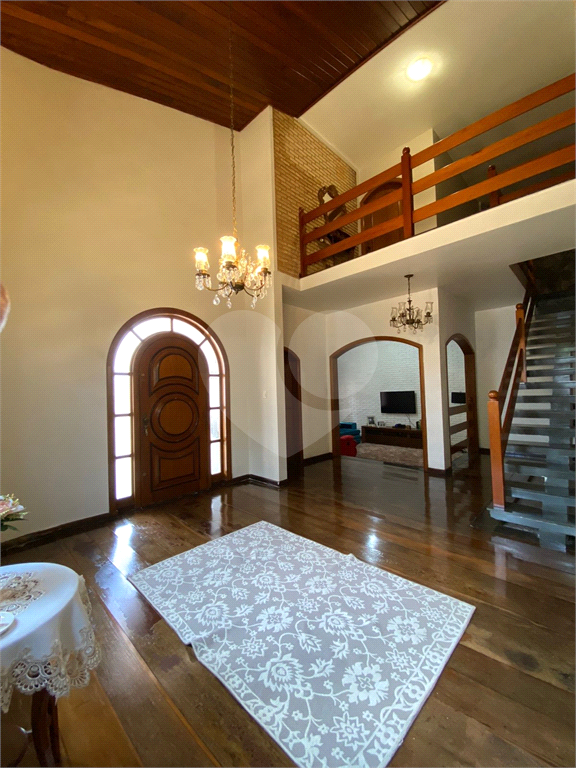 Casa estilo clássico a venda 3 Suites - Vila Rosaria