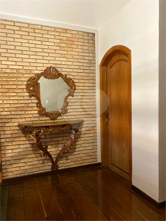 Casa estilo clássico a venda 3 Suites - Vila Rosaria