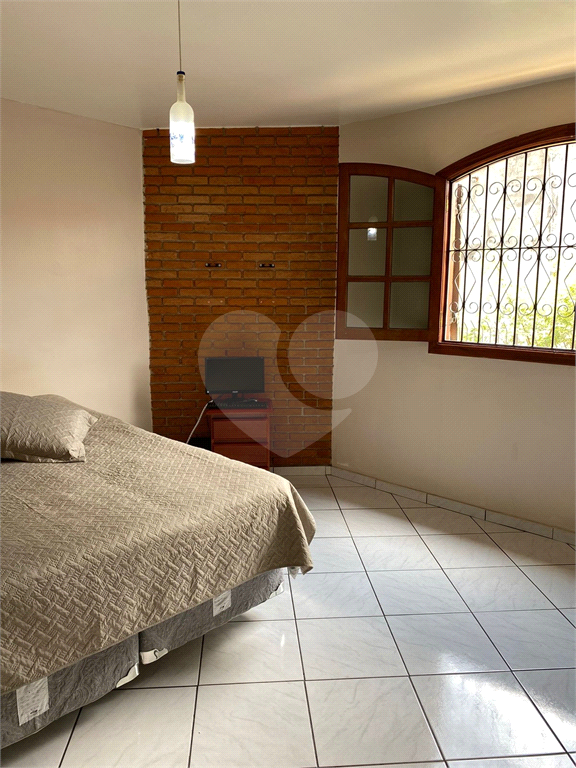 Casa estilo clássico a venda 3 Suites - Vila Rosaria