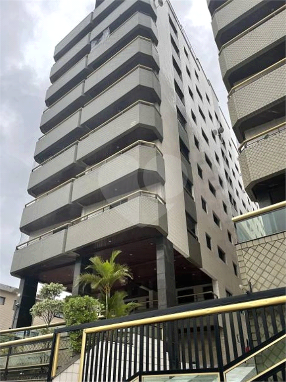 Apartamento à venda na Praia Grande / Aviação - 60m², 1 quarto, 1 vaga e lazer.