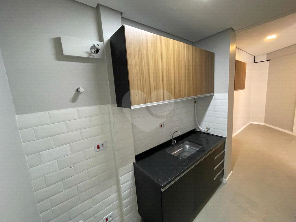 Apartamento à venda com 1 quarto, 40m² - Foto 12