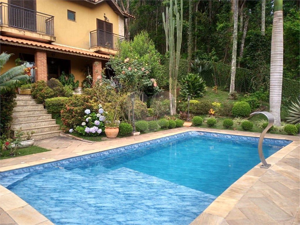Casa para venda em condomínio na Serra da Cantareira.Estuda Permuta!!!