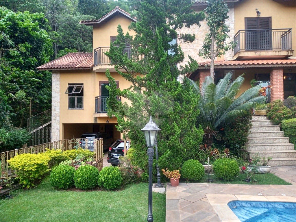 Casa para venda em condomínio na Serra da Cantareira.Estuda Permuta!!!