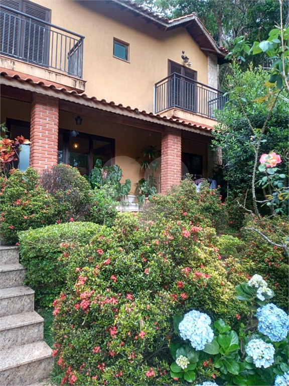 Casa para venda em condomínio na Serra da Cantareira.Estuda Permuta!!!