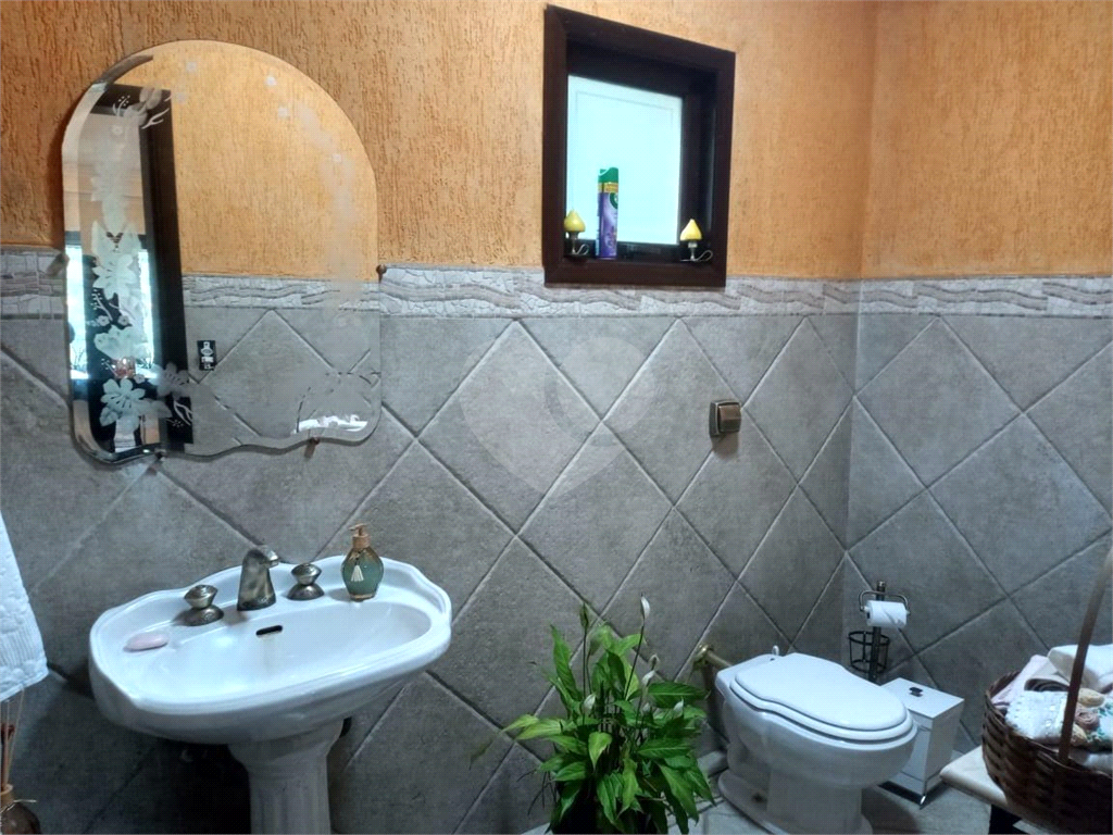 Casa para venda em condomínio na Serra da Cantareira.Estuda Permuta!!!