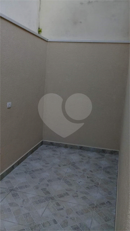 Casa à venda com 2 quartos, 75m² - Foto 11