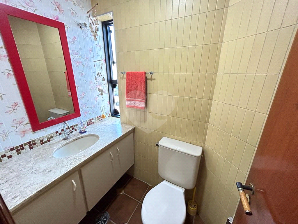 Apartamento para venda possui 123 metros quadrados com 3 quartos em Alto da Lapa - São Paulo - SP