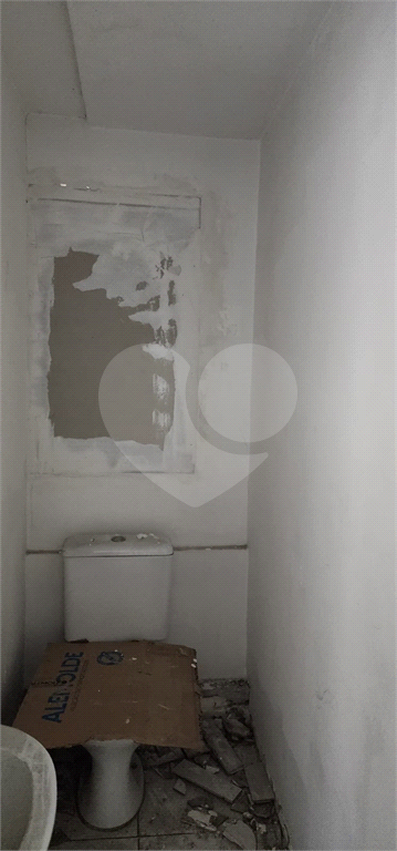 TERRENO COM UMA CASA QUE PRECISA DE REFORMA