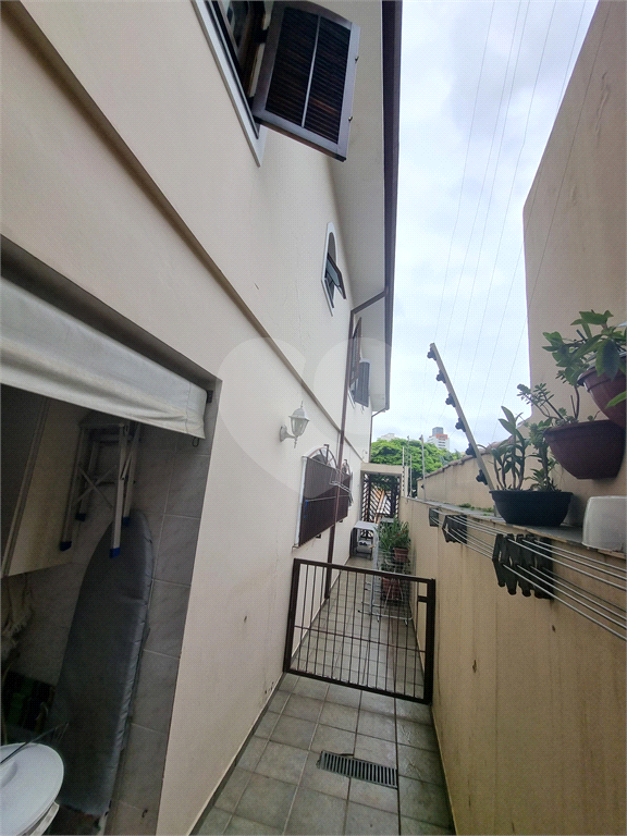 Sobrado com 177 m², 3 dormitórios e 5 vagas na Vila Isolina Mazzei