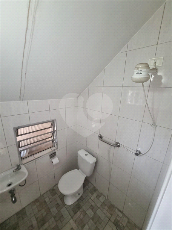 Sobrado com 177 m², 3 dormitórios e 5 vagas na Vila Isolina Mazzei