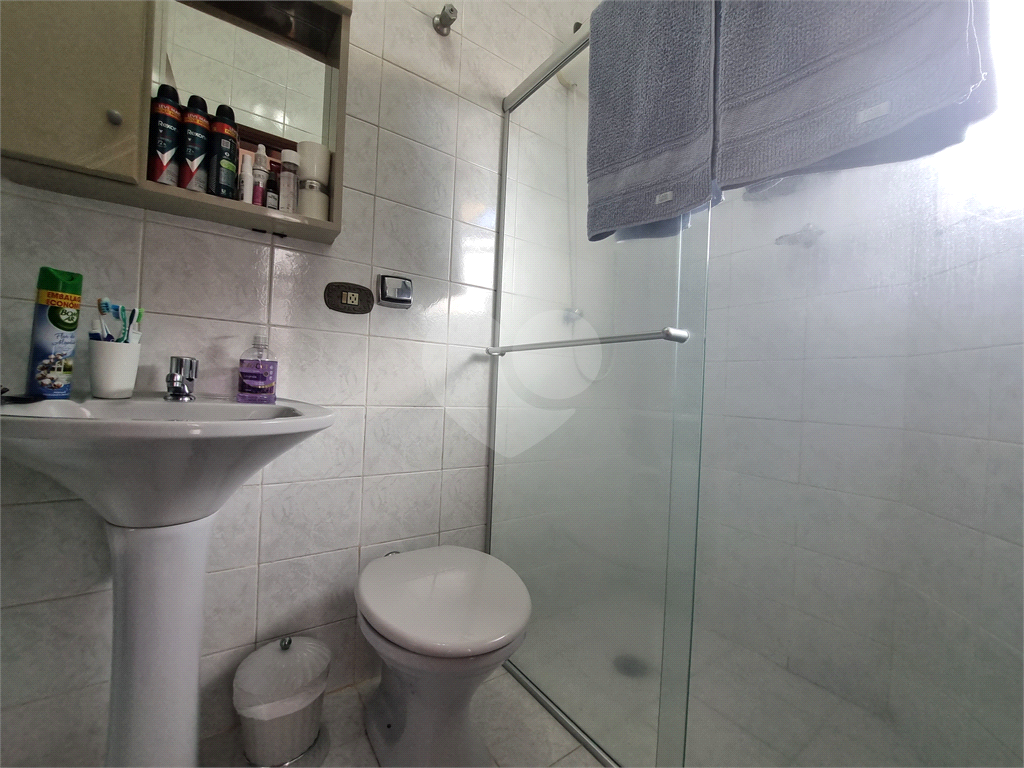 Sobrado com 177 m², 3 dormitórios e 5 vagas na Vila Isolina Mazzei