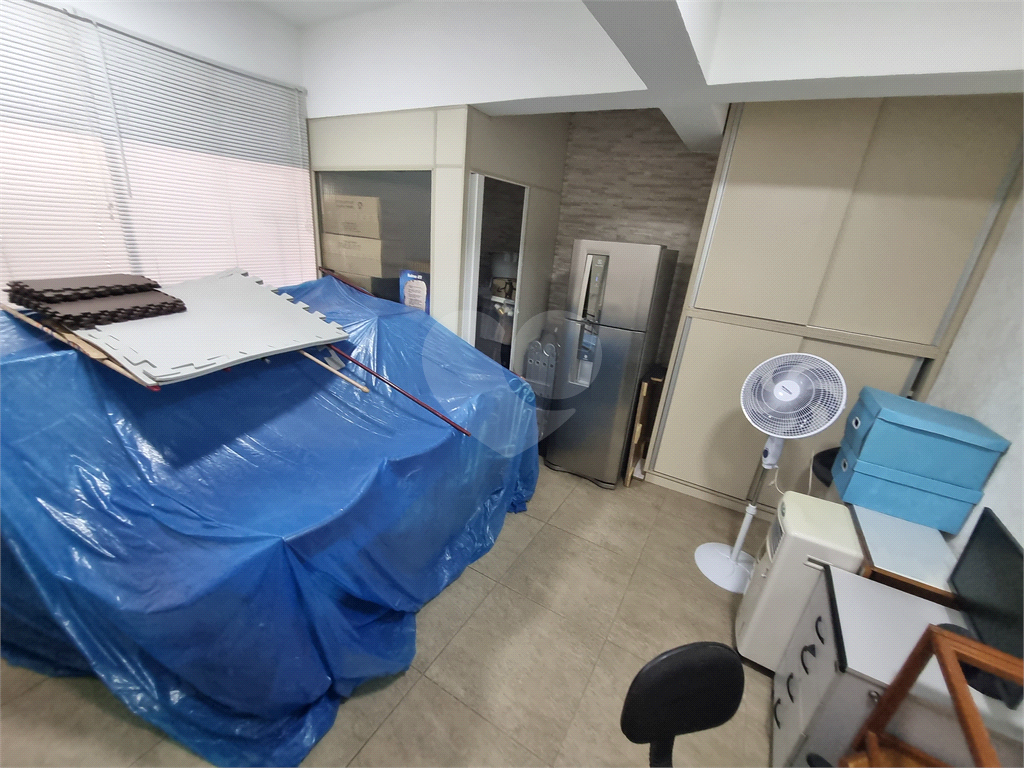 Sobrado com 177 m², 3 dormitórios e 5 vagas na Vila Isolina Mazzei