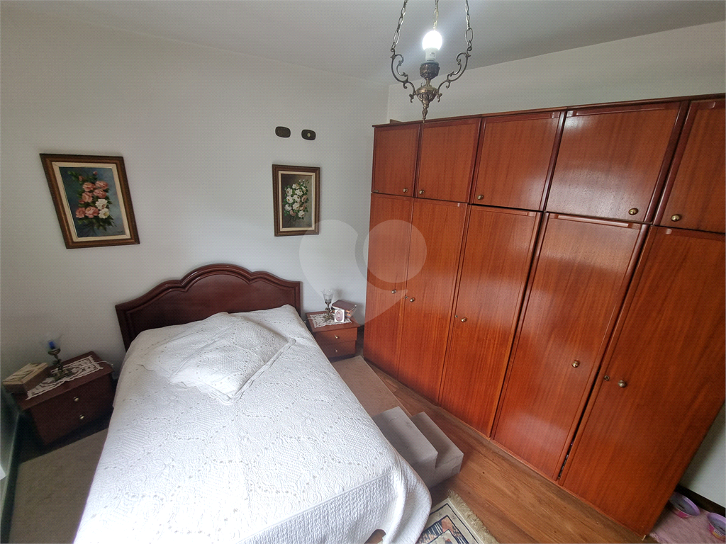 Sobrado com 177 m², 3 dormitórios e 5 vagas na Vila Isolina Mazzei