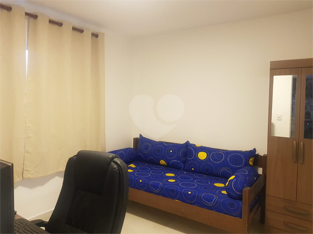 Apartamento à venda com 1 quarto, 30m² - Foto 2