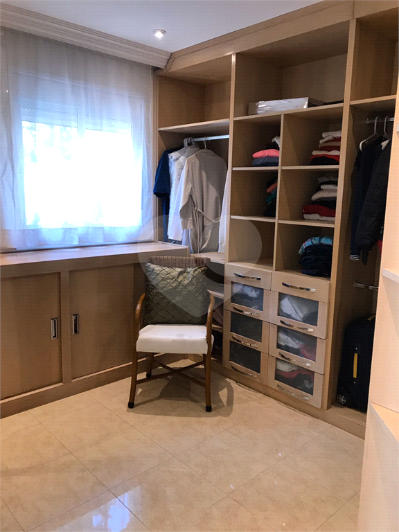 APARTAMENTO em PANAMBY