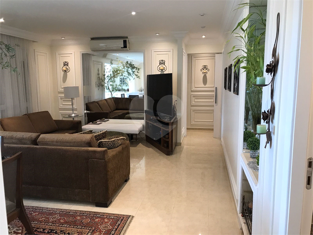 APARTAMENTO em PANAMBY