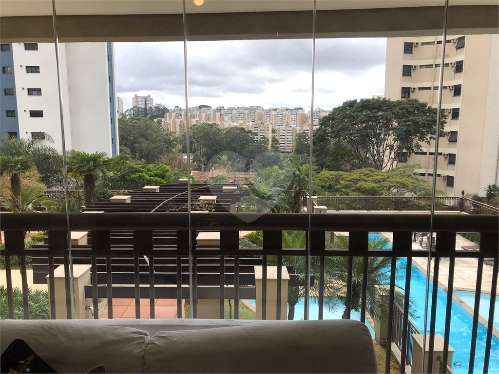 APARTAMENTO em PANAMBY