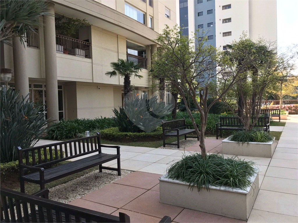 APARTAMENTO em PANAMBY
